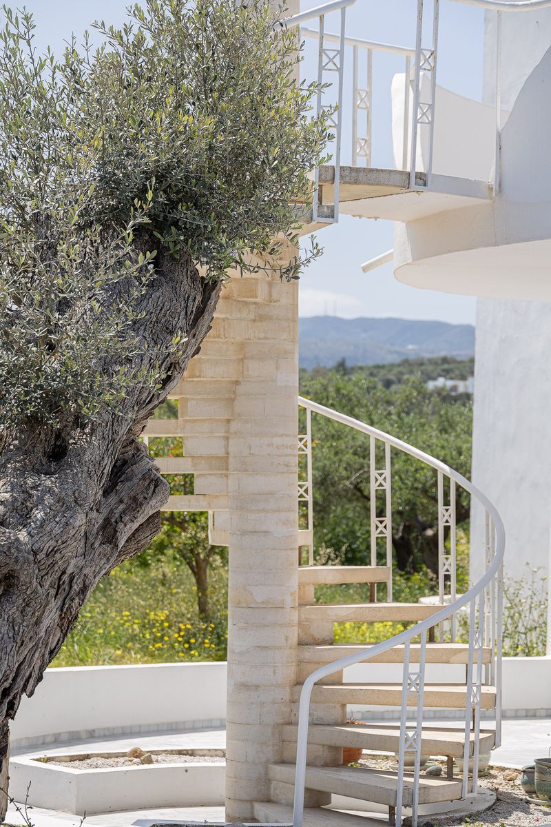 Outdoor Modernist Suite With Spa Bath 