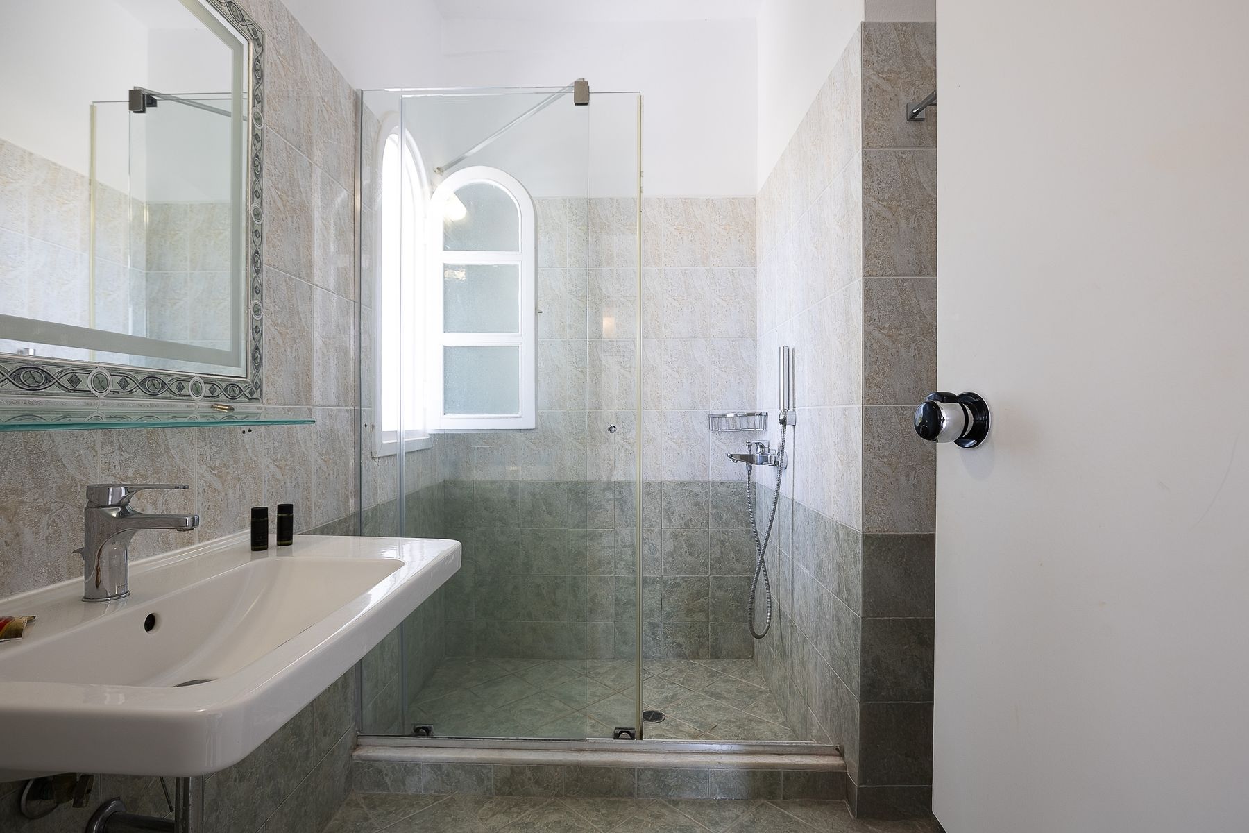 Indoor Modernist Pool Villa 