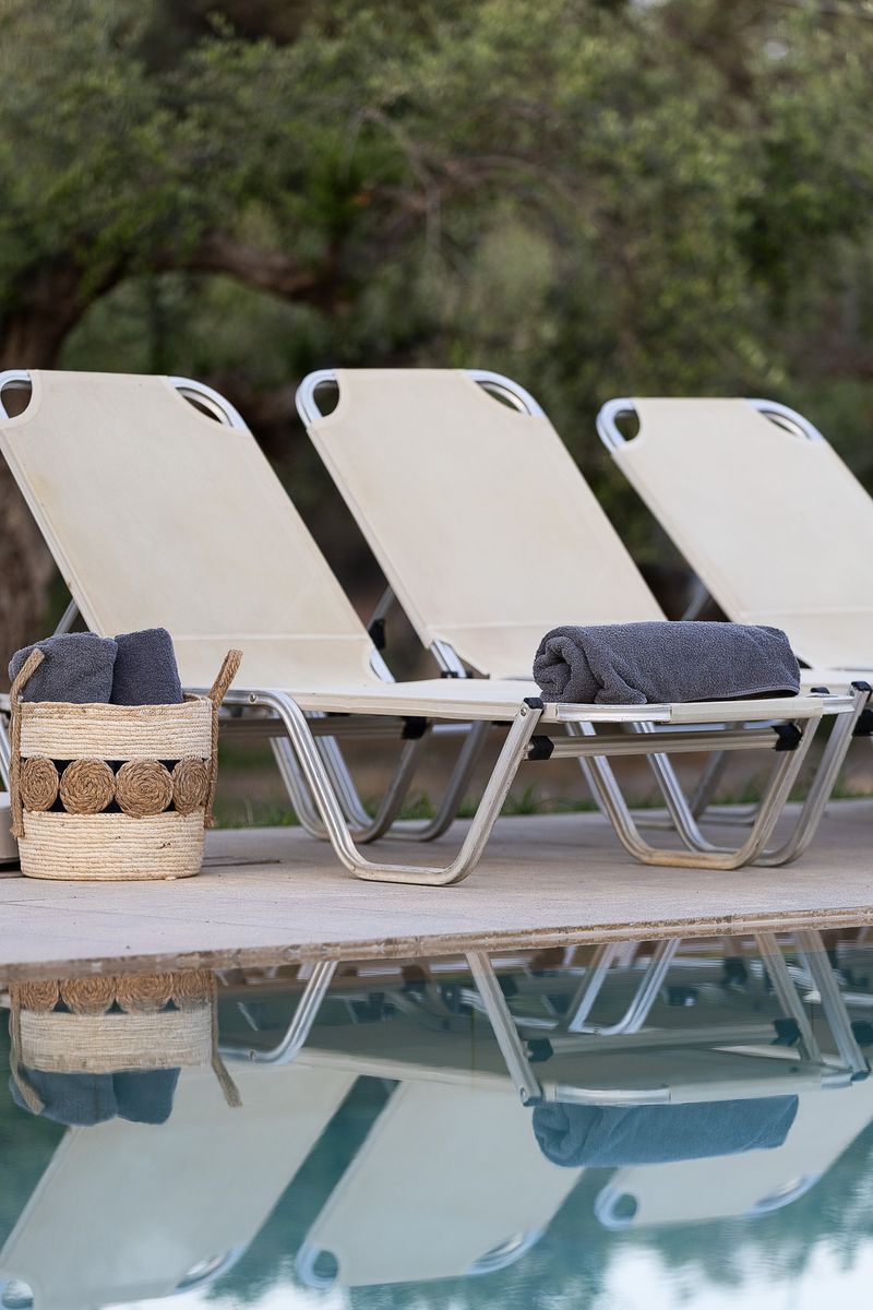 Outdoor Modernist Pool Villa 